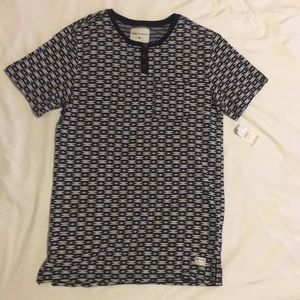 PacSun -  Men’s Abstract Buttoned T Shirt